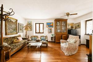 CASA SEMINDIPENDENTE A LOVERO