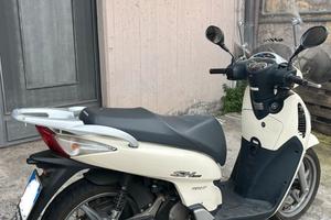 Honda sh 150i (no abs) mono disco KM 9.800 REALI