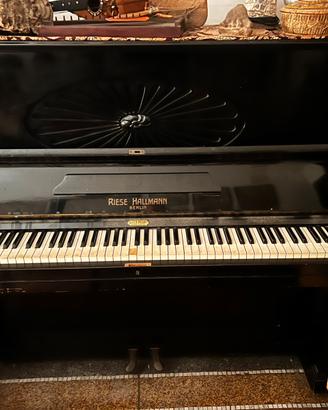 Pianoforte verticale