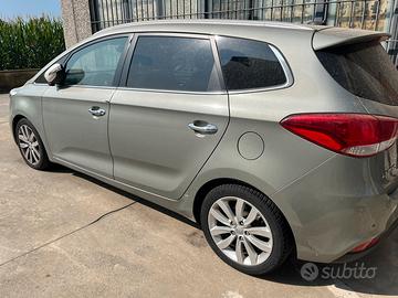 Kia carens 1.7 crdi