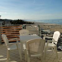 Appartamento nuovo fronte mare -