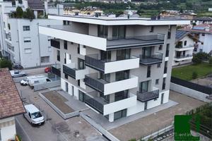 NUOVO APPARTAMENTO TRE STANZE CON GIARDINO