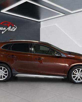 Volvo V40 Cross Country D2 2.0 d2 Momentum geartro