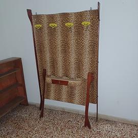 appendi abiti a parete 