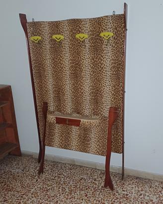 appendi abiti a parete 