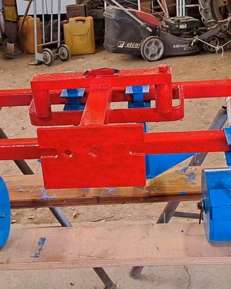 Attrezzo sarchiatore per motocoltivatore + zappe