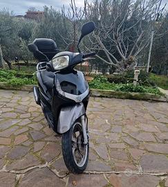 peugeot tweet 125