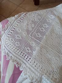 Copriletto fatto a mano uncinetto