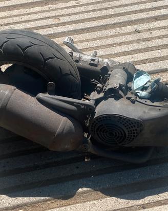 Motore 125 aprlia piaggio scarabeo leonardo