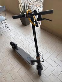 Monopatino elettrico