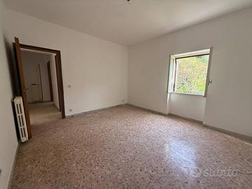 APPARTAMENTO DI 100 Mq. A PALOMBARA