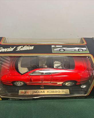 Jaguar XJ220 (1992) Maisto Special Edition 1:18 ro