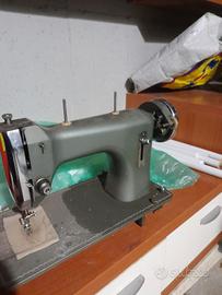 macchina da cucire antica