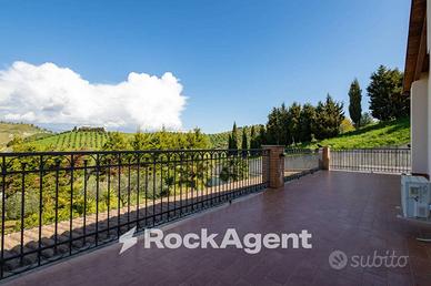 VILLA UNIFAMILIARE DI PREGIO