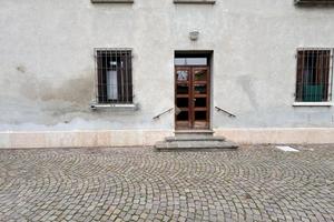 3 LOCALI A OSTIGLIA