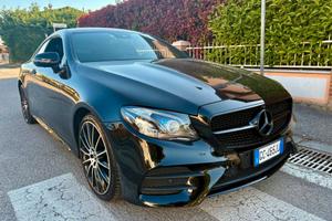 Mercedes E 220 4Matic Premium Plus
