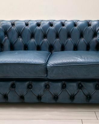 DIVANO CHESTERFIELD 2 POSTI BLU