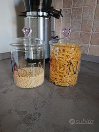 Barattoli pasta e farina con coperchio in vetro