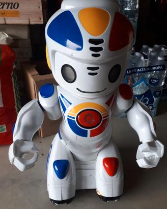 Robot emilo