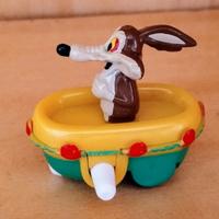 Willy il Coyote in barca 