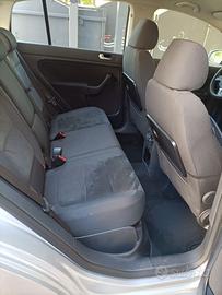 vw golf grigio anno 2010