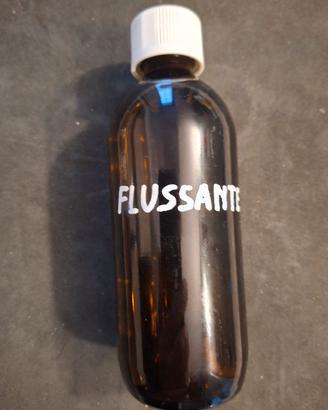 Flussante liquido per saldatura a stagno.