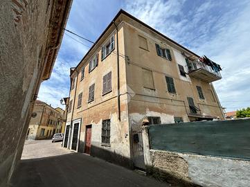 4 LOCALI A STAZZANO