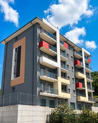 Appartamento attico moderno Macchia Romana