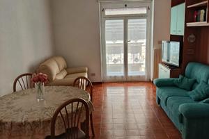 Bilocale vista mare Luglio su 560 sett 2/4 pers