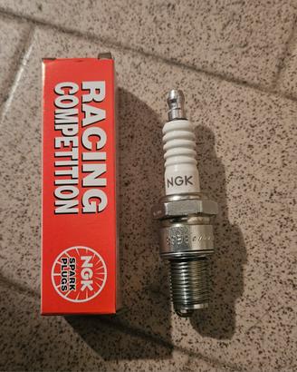Candela NGK B9EG RACING Nuova