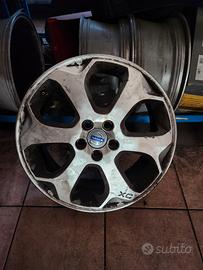 Cerchi in lega Volvo da 18 