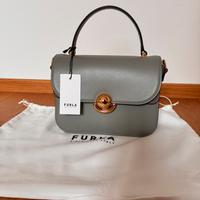 Borsa furla sfera a mano e tracolla