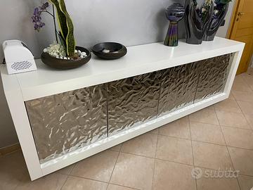 Madia riflessi parete attrezzata presetto