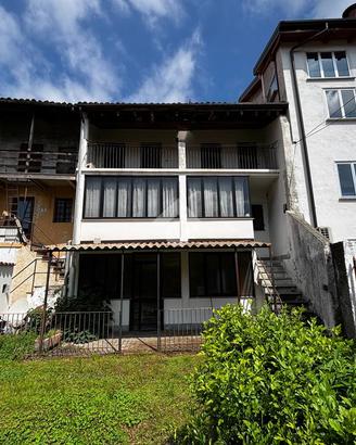 CASA SEMINDIPENDENTE A SALERANO CANAVESE