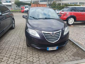 LANCIA YPSILON BENZINA/GPL