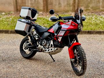 Ducati DesertX Discovery leggere descrizione