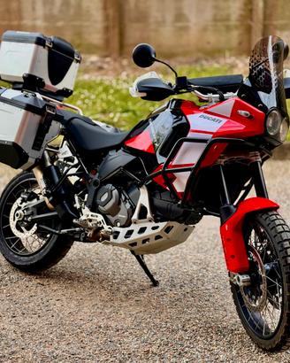 Ducati DesertX Discovery leggere descrizione