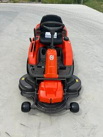 Husqvarna rider R 214 T