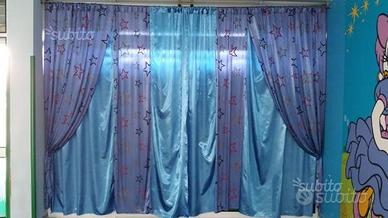 Tenda in tessuto con mantovana