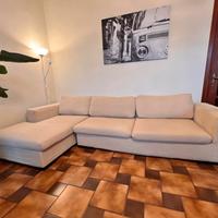 Divano ad angolo 3 posti con chaise longue