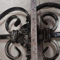 Lampadario in ferro battuto