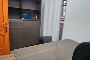 Stanza uso ufficio in studio professiona