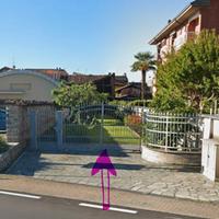 Magazzino con tettoia