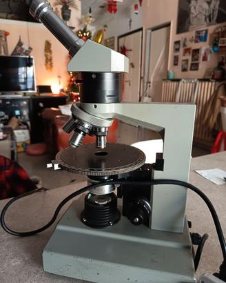 Microscopio polarizzatore petrografico KYOWA, per