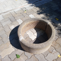 Cordolo rotondo semicerchio in cemento per bordure