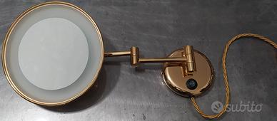 Specchio ingranditore da parete