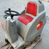 Spazzatrice elettrica Comac