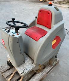Spazzatrice elettrica Comac