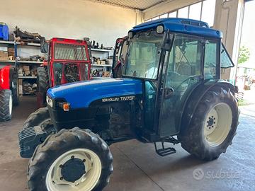 TRATTORE NEW HOLLAND TN 75
