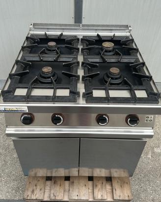 Cucina a 4 fuochi a gas